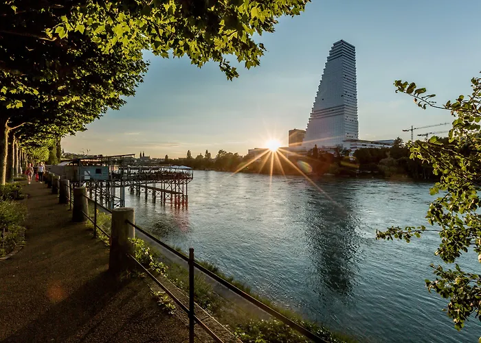 Kasino-Hotel: Dasbreitehotel am Rhein